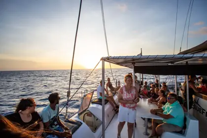 /book-tours/Blue-Finn/Blue-Finn-Sunset-Sail-5.jpg